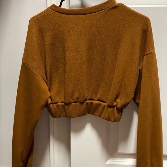 Crop top sweater - Picture 2 of 2